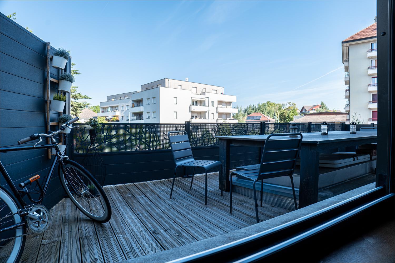 Loft Story In Annecy Leilighet Eksteriør bilde